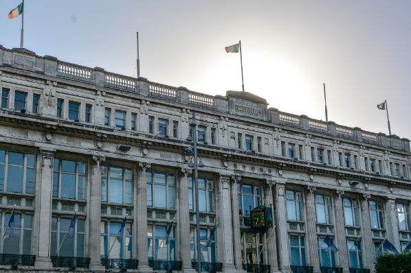 Europa Capital acquires the landmark Clerys building in Dublin (IE)