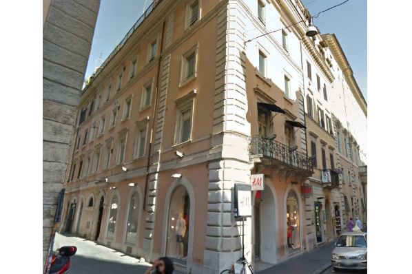 AEW acquires prime high street asset in Rome for €22m (IT)