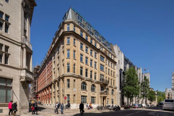 AFIAA acquires office building in Central London (GB)