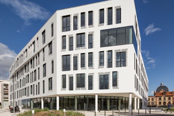 BNP Paribas REIM acquires Neon office building west of Paris (FR)