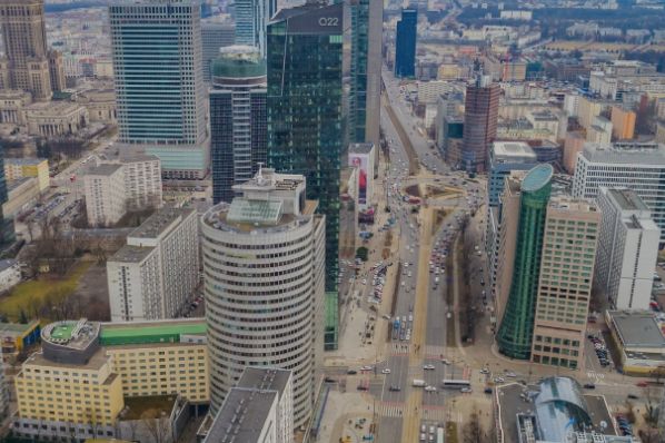 Iconic office tower in Warsaw changes the owner (PL)