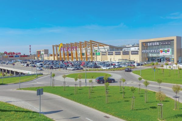 ECE acquires two shopping centers in Poland