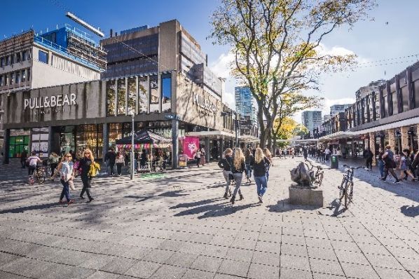 AEW acquires prime retail property in Rotterdam (NL)