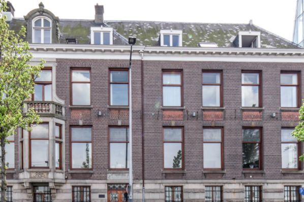 AEW acquires prime office property in Amsterdam (NL)