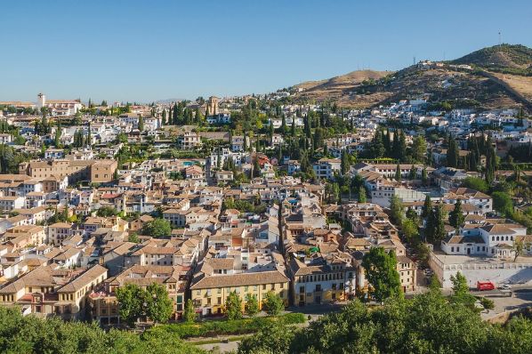 Amro secures €20.5m loan for Granada student housing scheme (ES)