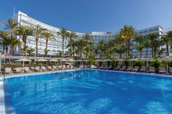 Riu Palmeras hotel opens in the Canary Islands