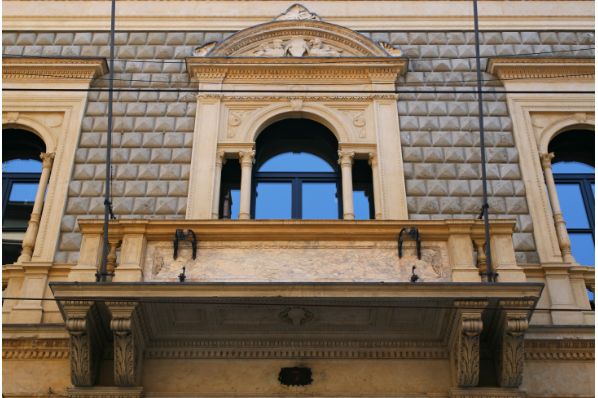 Invesco acquires Milan office building (IT)