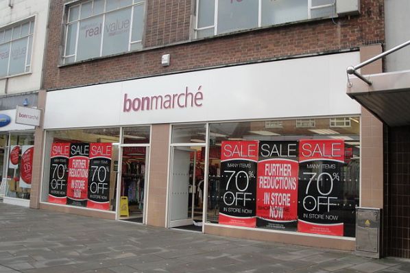 3,000 jobs at risk as Bonmarché goes into administration (GB)