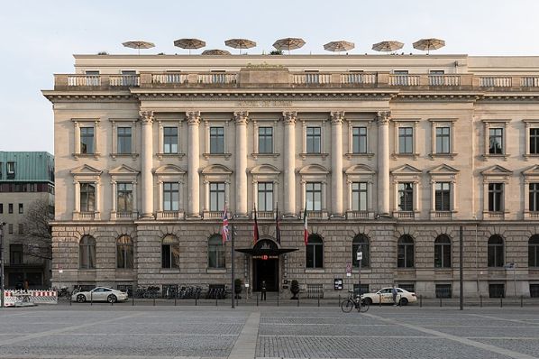 Caleus and GIC acquire Hotel de Rome in Berlin (DE)
