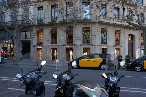 AEW acquires prime retail property in Barcelona (ES)