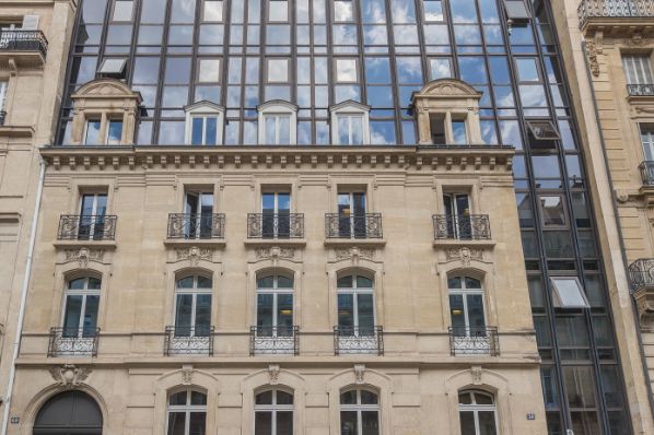 AEW acquires office complex in Paris CBD (FR)