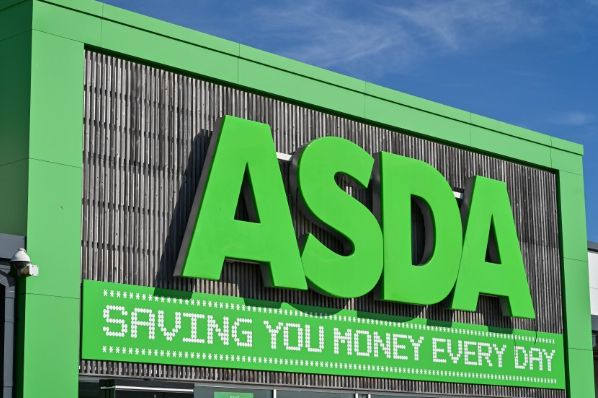 The Issa brothers and TDR acquire Asda for €7.5bn (GB)