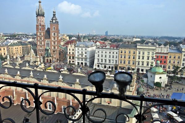 Partners Group invests €200m in Polish office portfolio