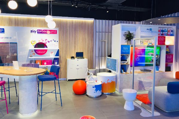 Sky opens its first physical retail store (GB)