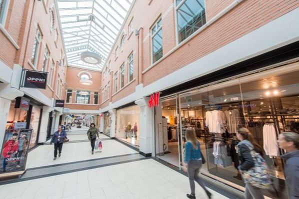 Altera sells regional Dutch shopping centre