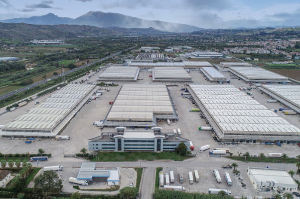 Cromwell acquires prime logistics park in Italy