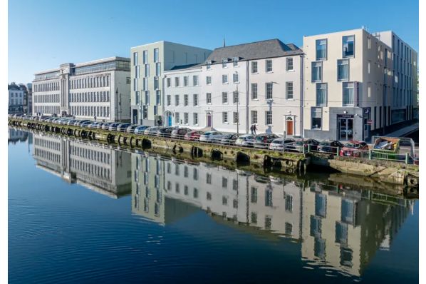 Whitbread PLC has opened a new hotel in Cork City (GB)