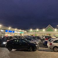 AB Tewox acquires five retail parks in Poland