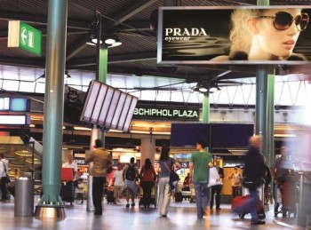 schiphol hubs transport trend retail track fast airport