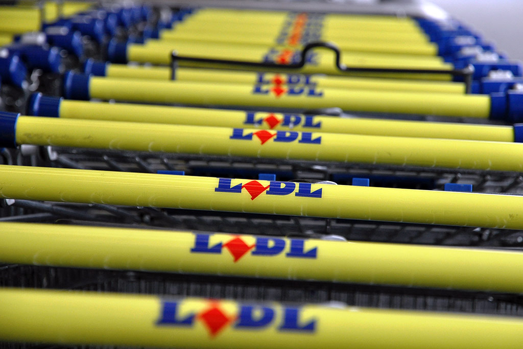 Lidl looking for new UK headquarters (UK)
