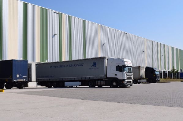 Logistik Center Bingen Copyright Hines