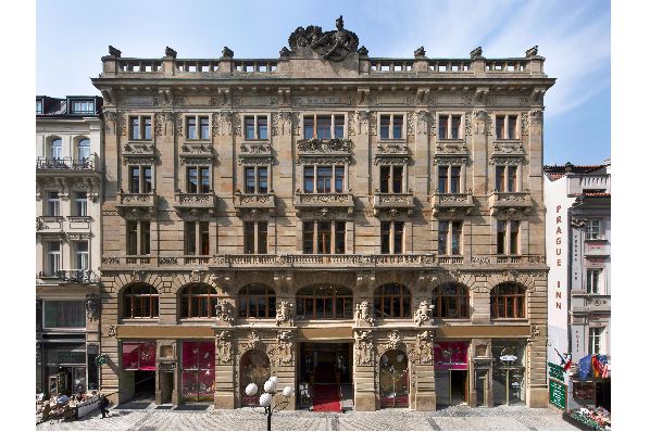 Redevco acquires Prague's City Palais building for over €40m (CZ)