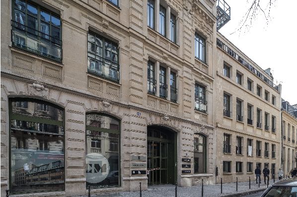 Generali Real Estate acquires two prime office buildings in Paris (FR)