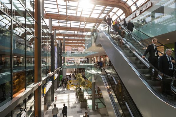 New shopping centre Aura Valle Aurelia opens in the centre of Rome