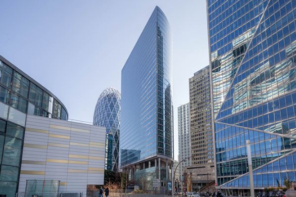 Hines and Korean club acquires CBX tower for €450m (FR)