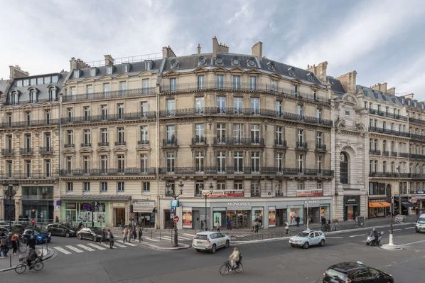 Deka invests in Paris mixed-use building (FR)