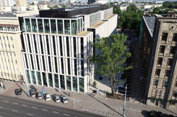 Amundi acquired Warsaw office building (PL)