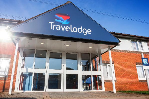 BMO REP acquires two Travelodge hotels (GB)