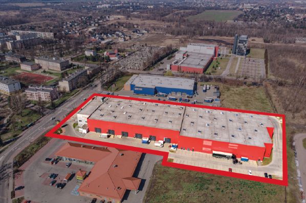 M7 acquires two Polish warehouses
