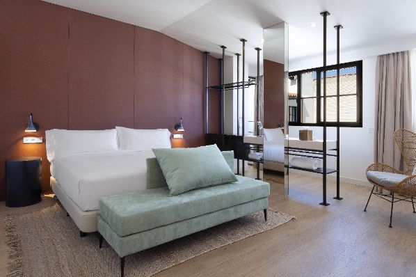 Hilton unveils new hotel in Madrid (ES)
