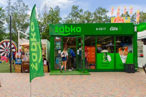 Zabka opens 80 seasonal stores in tourist destinations (PL)