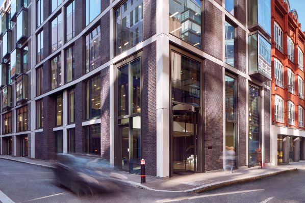 Deka Immobilien acquires London office property for 138m (GB)