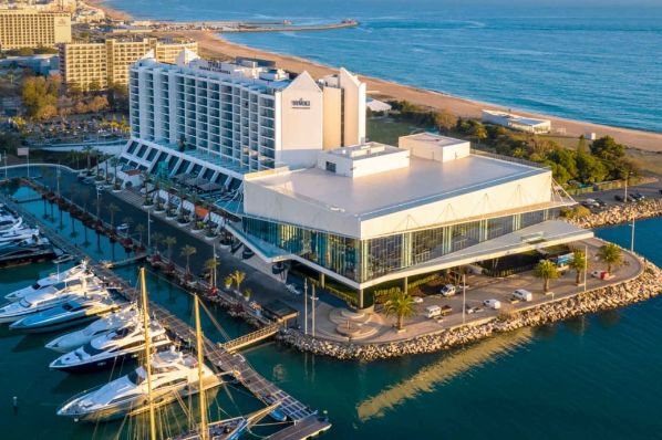 Azora acquires two Algarve hotels for €148m (PT)
