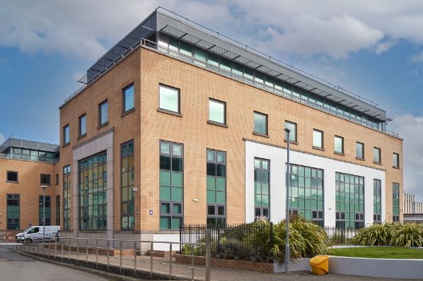 Union Investment acquires office complex in Dublin (IE)