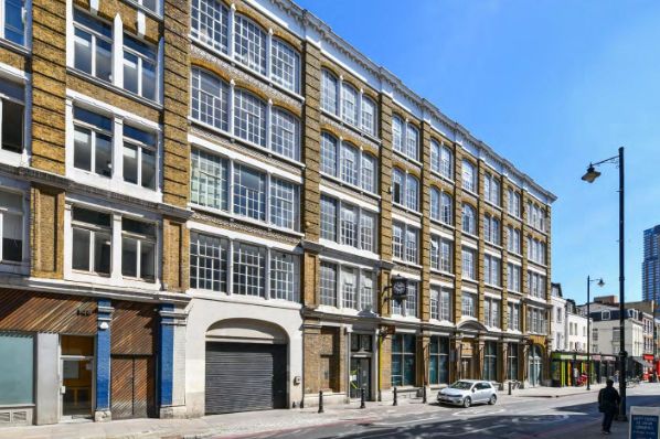 Aviva Investors acquires London office property (GB)