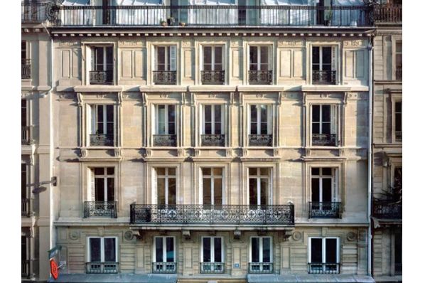 AM Alpha acquires Paris office property (FR)