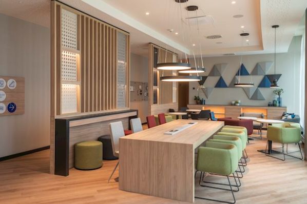 IHG opens largest Holiday Inn Express in Europe (DE)