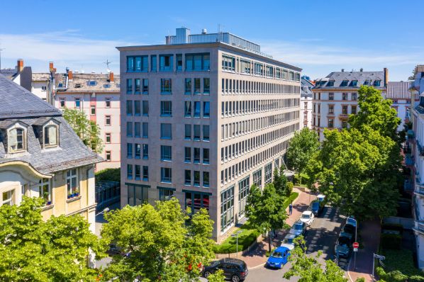 Peakside acquires Frankfurt office building (DE)