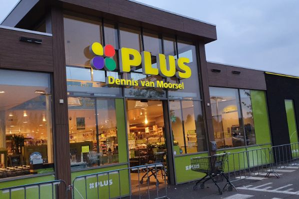 Plus starts the conversion of Coop stores (NL)