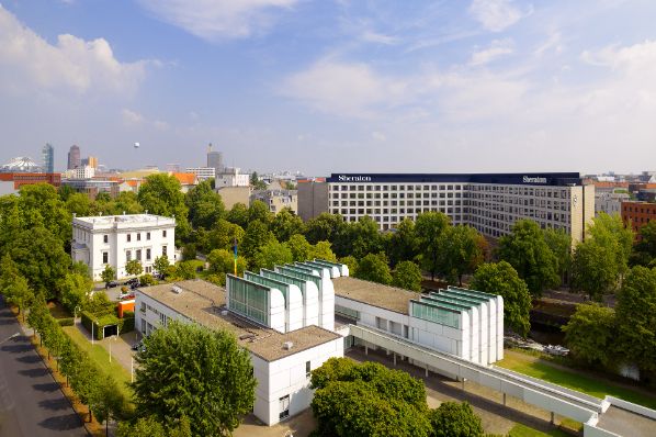 Deutsche Finance and CELLS Group buy Berlin hotel for €116m (DE)