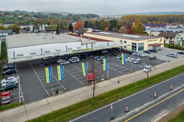 M7 sells two retail warehouses (DE)