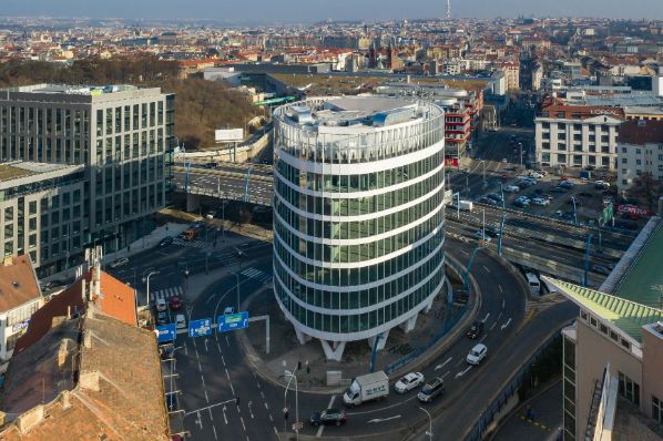WOOD & Company buys Prague office building (CZ)