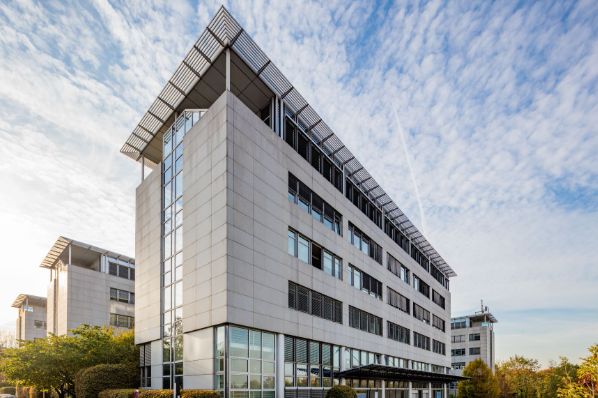 Peakside and Partners Group sell Essen office property (DE)