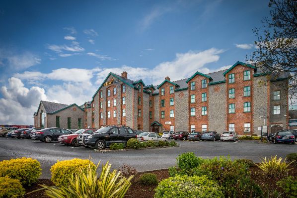 The Maldron Hotel Oranmore goes on the market for €13m (IE)