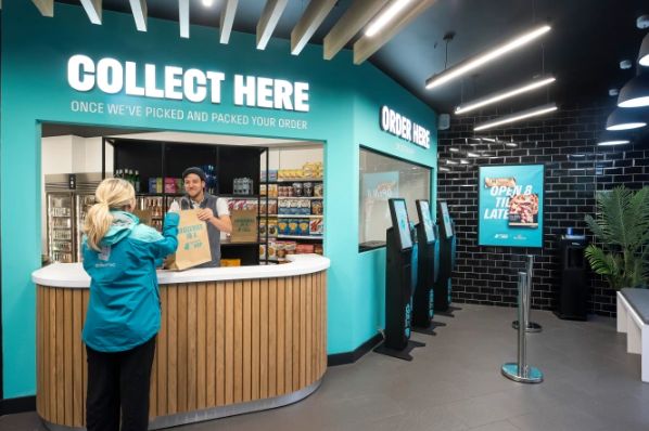 Deliveroo opens first bricks and mortar store in London (GB)