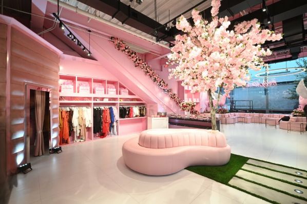 PrettyLittleThing to open new showroom in London (GB)